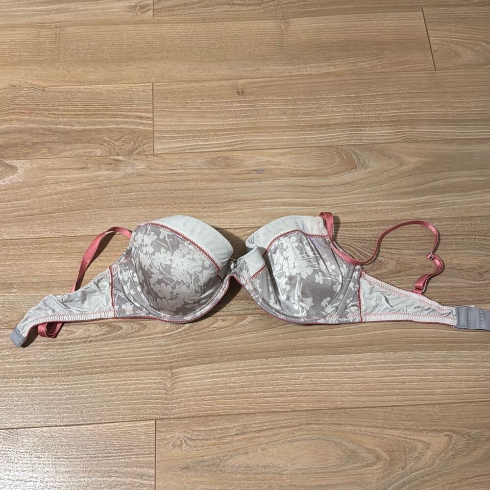 Calvin Klein Floral‎ Bra size 34C